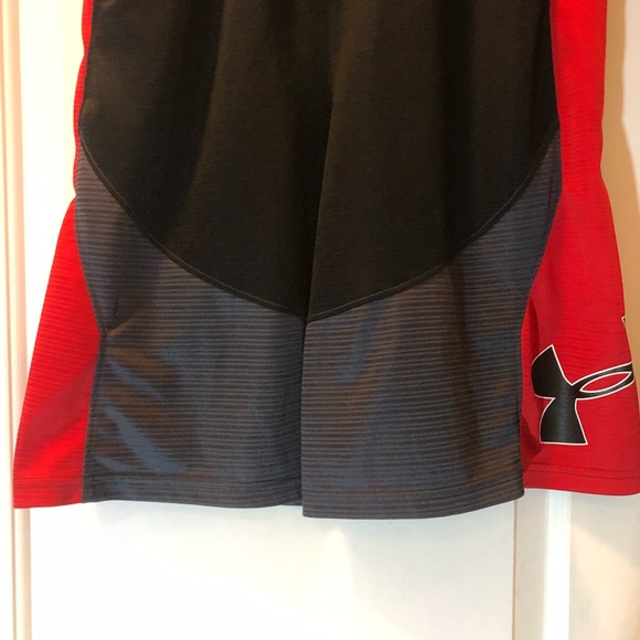 Shorts - Picture 2 of 5